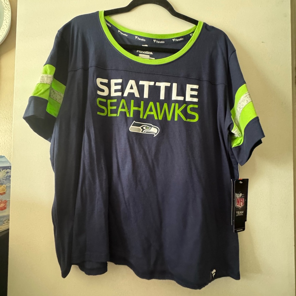 Fanatics Seahawks woman plus size Clean Cut T-Shirt